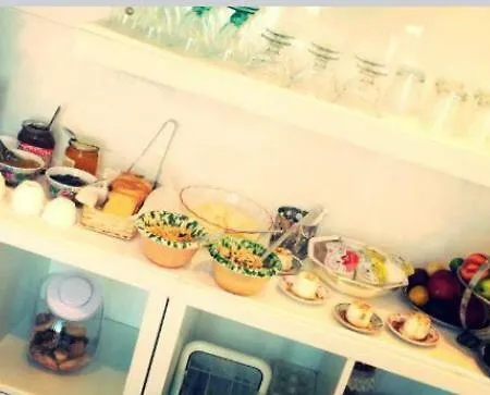 Sabin Ross Nocleg ze śniadaniem 4*